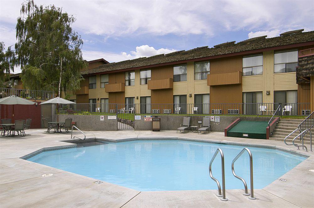 Red Lion Hotel Kennewick Columbia Center Bagian luar foto