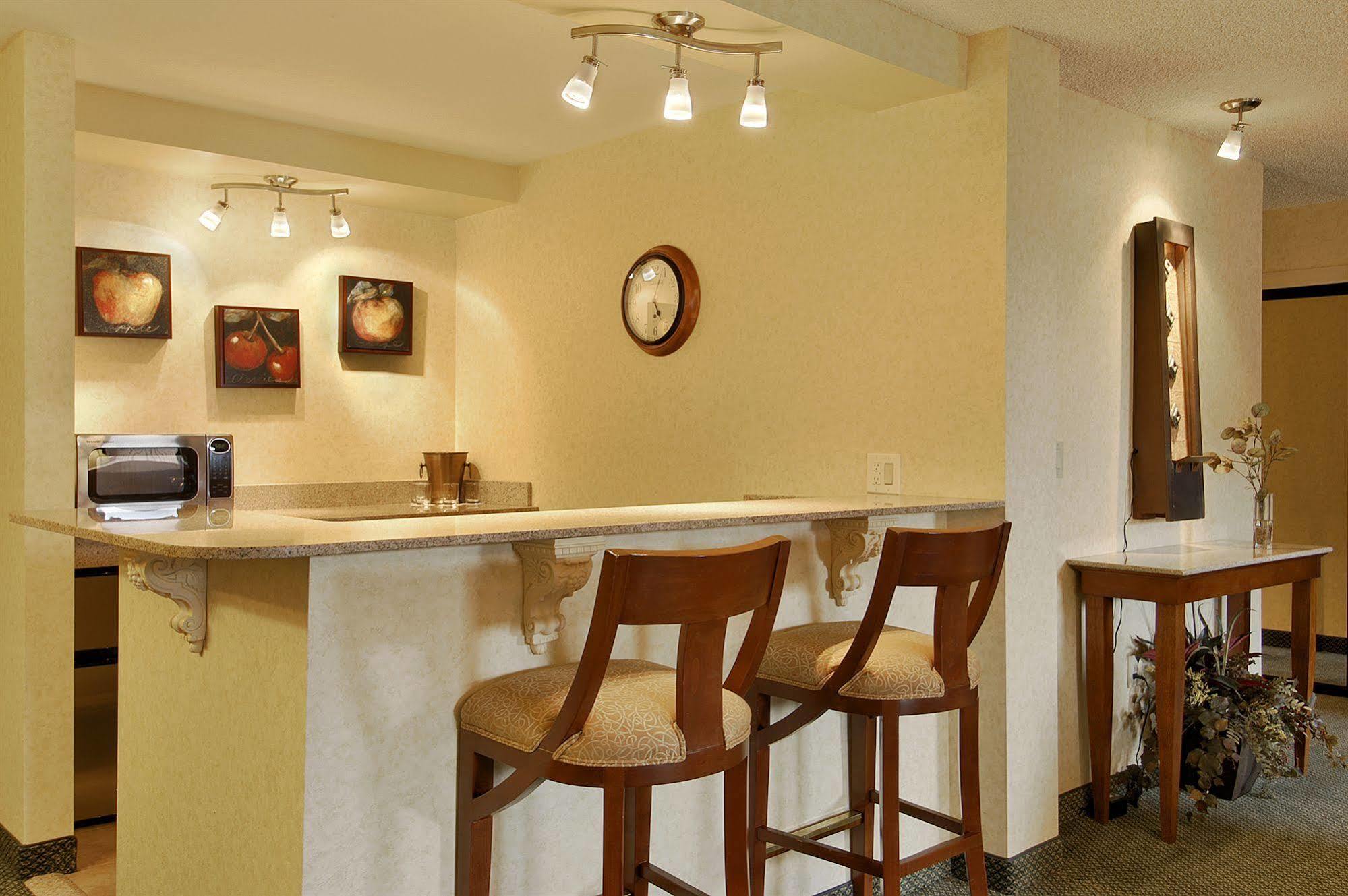 Red Lion Hotel Kennewick Columbia Center Bagian luar foto