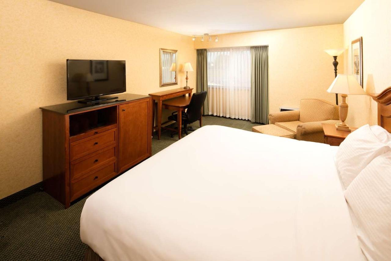 Red Lion Hotel Kennewick Columbia Center Bagian luar foto